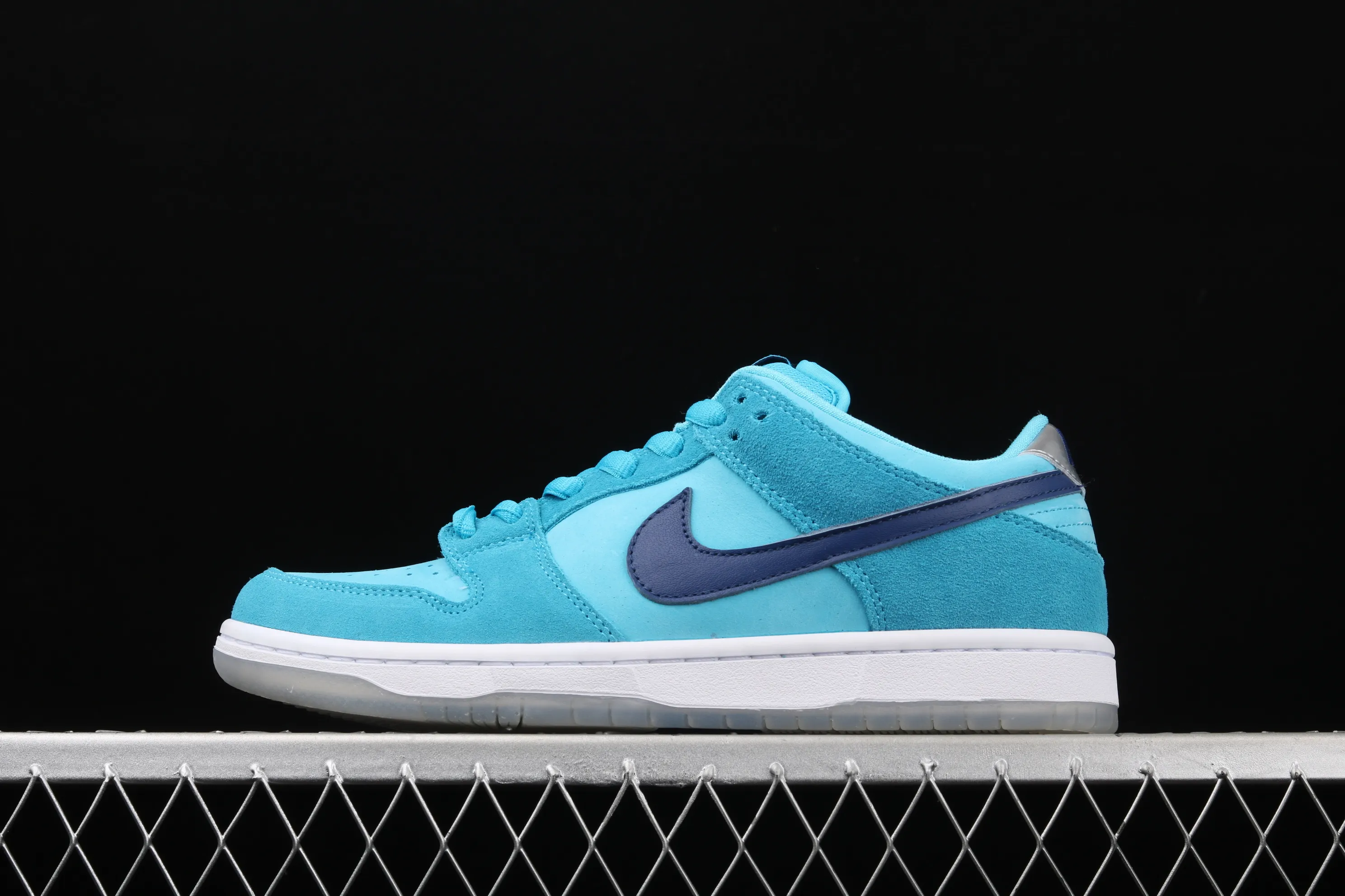 All categories Nk SB Dunk series Nk SB Dunk Low low-top sneakers J version NK SB Dunk Low Pro sky blue imitation wool low-top casual sneakers BQ6817-400